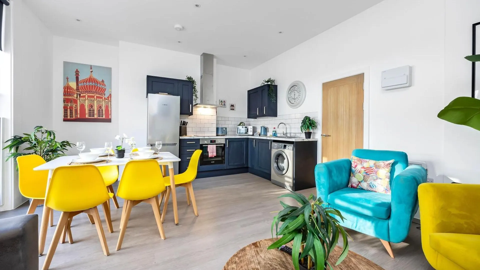 Queens Mile 1 With Free Parking By My Getaways location